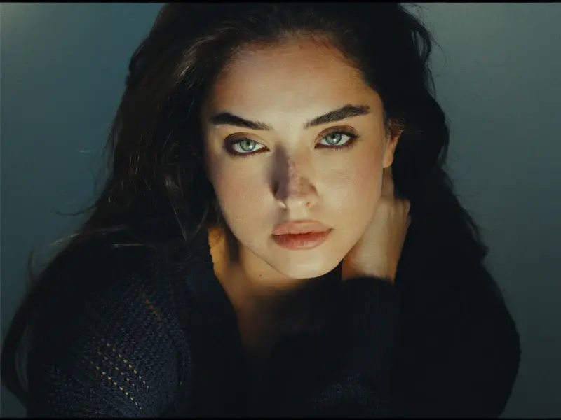 Kimia Hosseini