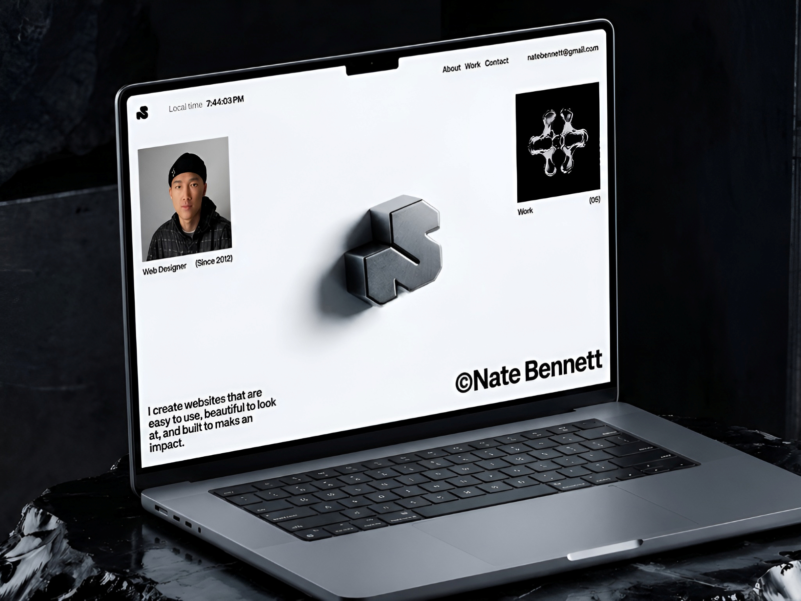 极简现代作品集网站设计灵感，作品集 Framer 网站模板详情图 1